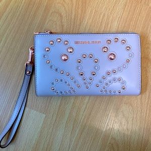 Michael Kors rose gold wristlet